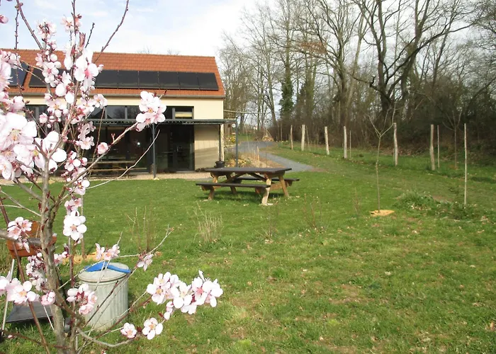 Hostel Le Baugyte - D'etape - 15 Lits *